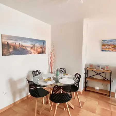 Atico 1 Linea De Playa Vistas Al Mar * Ислантилья