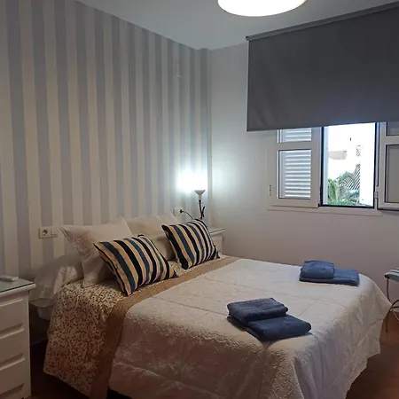 Atico 1 Linea De Playa Vistas Al Mar Апартаменты *